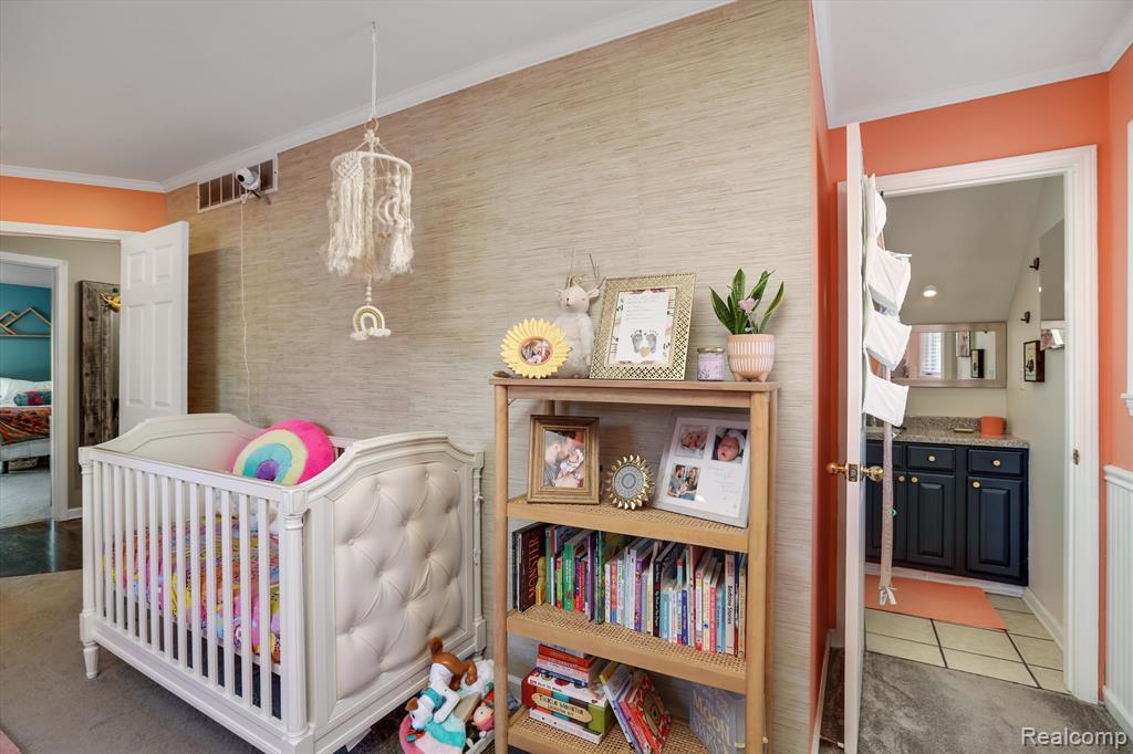 3895 Lakeview Boulevard