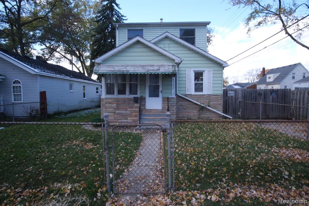 23835 Hazelwood Avenue