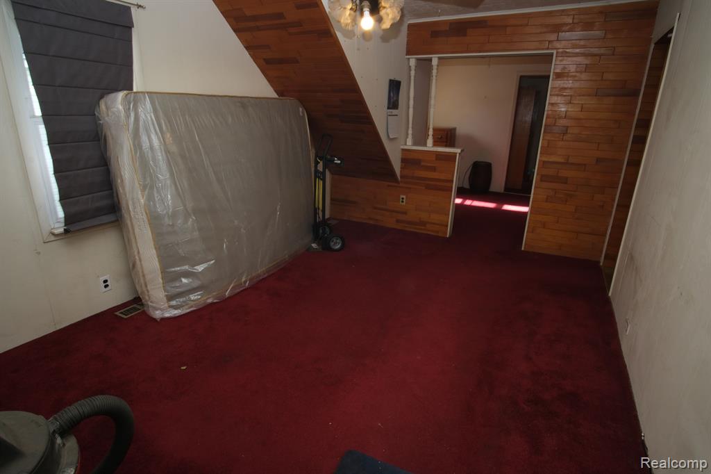 23835 Hazelwood Avenue