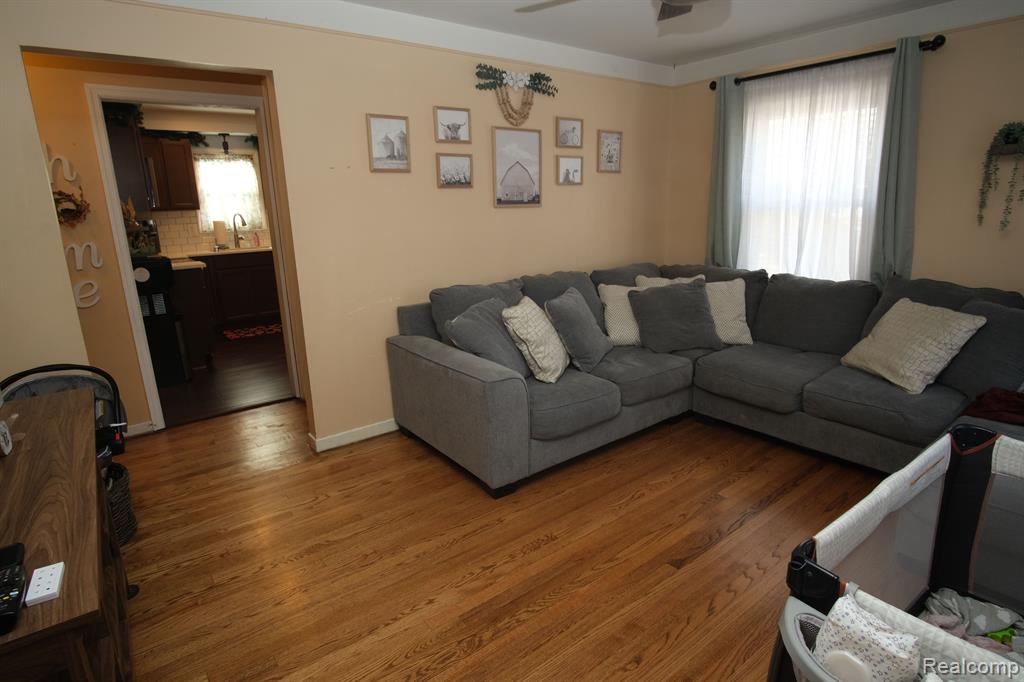 110 E Shevlin Avenue