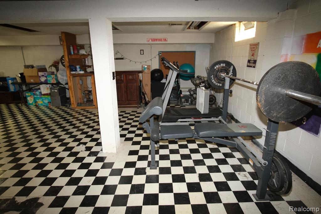 110 E Shevlin Avenue