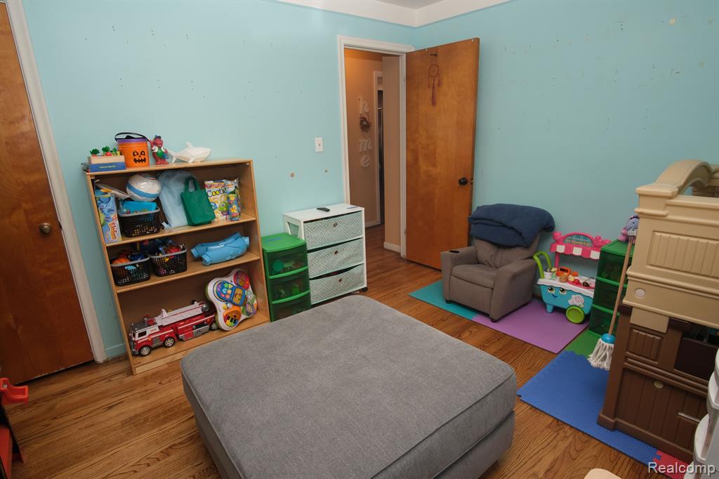 110 E Shevlin Avenue