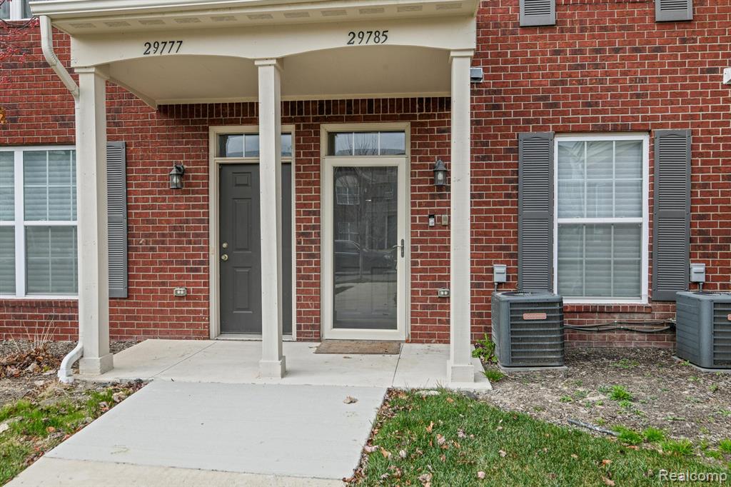 29785 Fox Run Circle