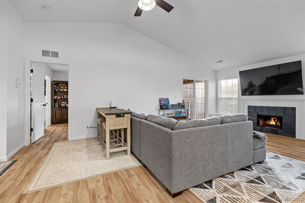 3593 Tremonte Circle