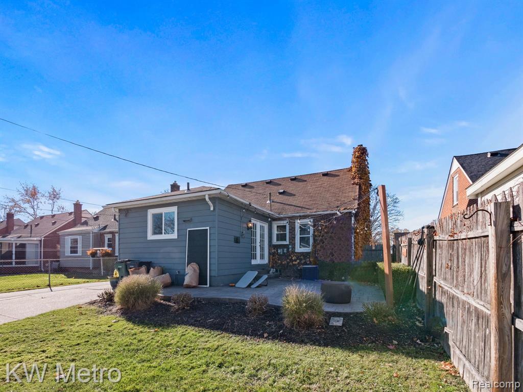 3128 N Ferris Avenue