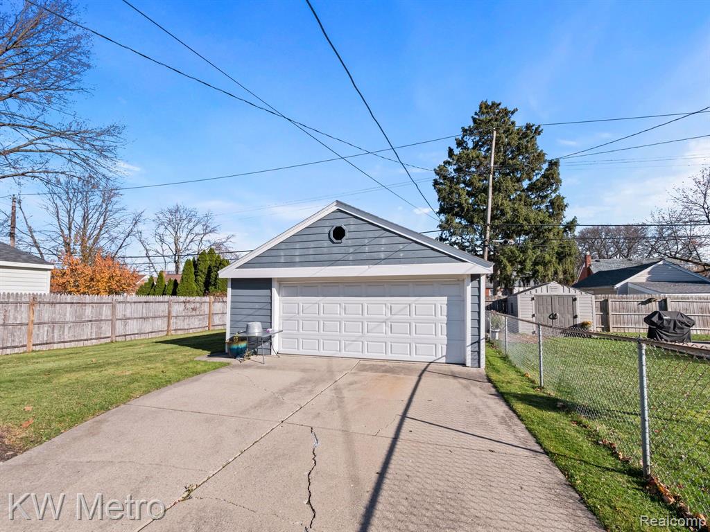 3128 N Ferris Avenue