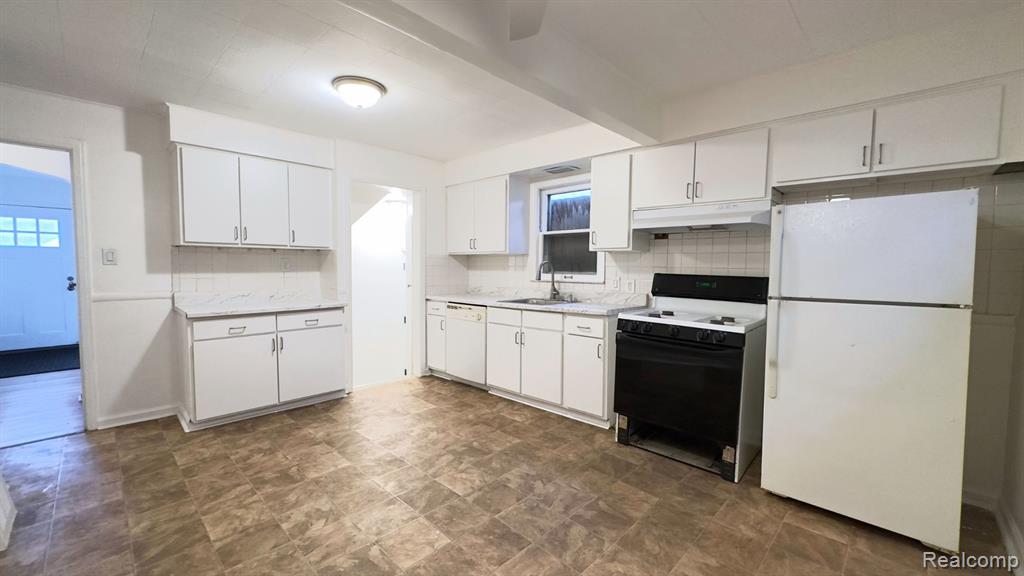 20656 Kingsville Street