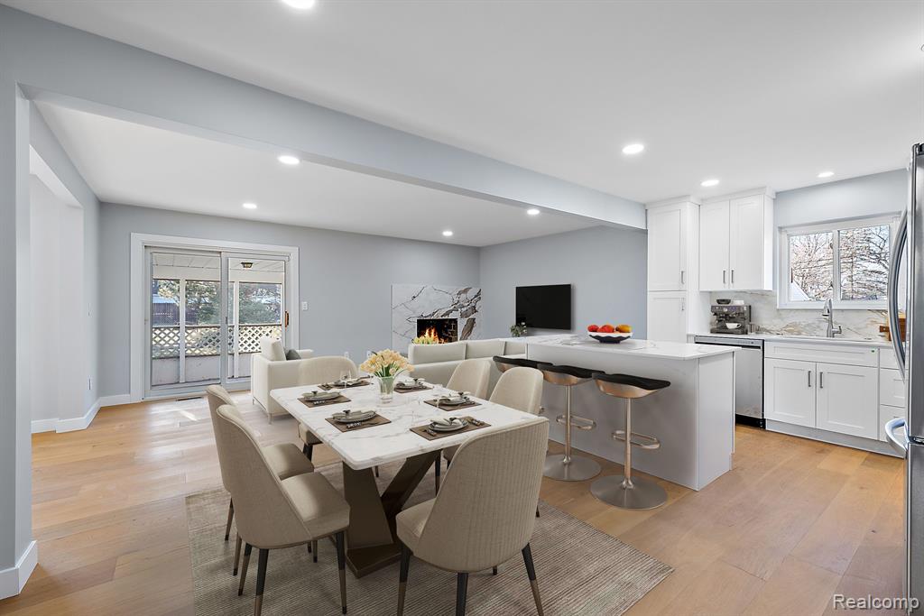 2170 Stratford Drive