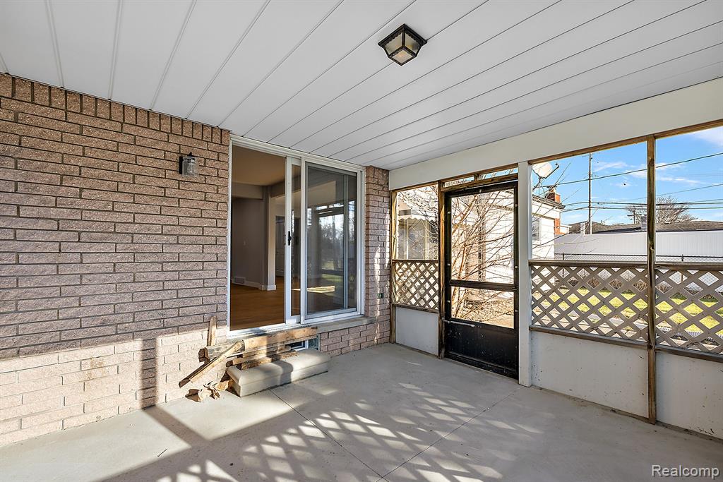 2170 Stratford Drive