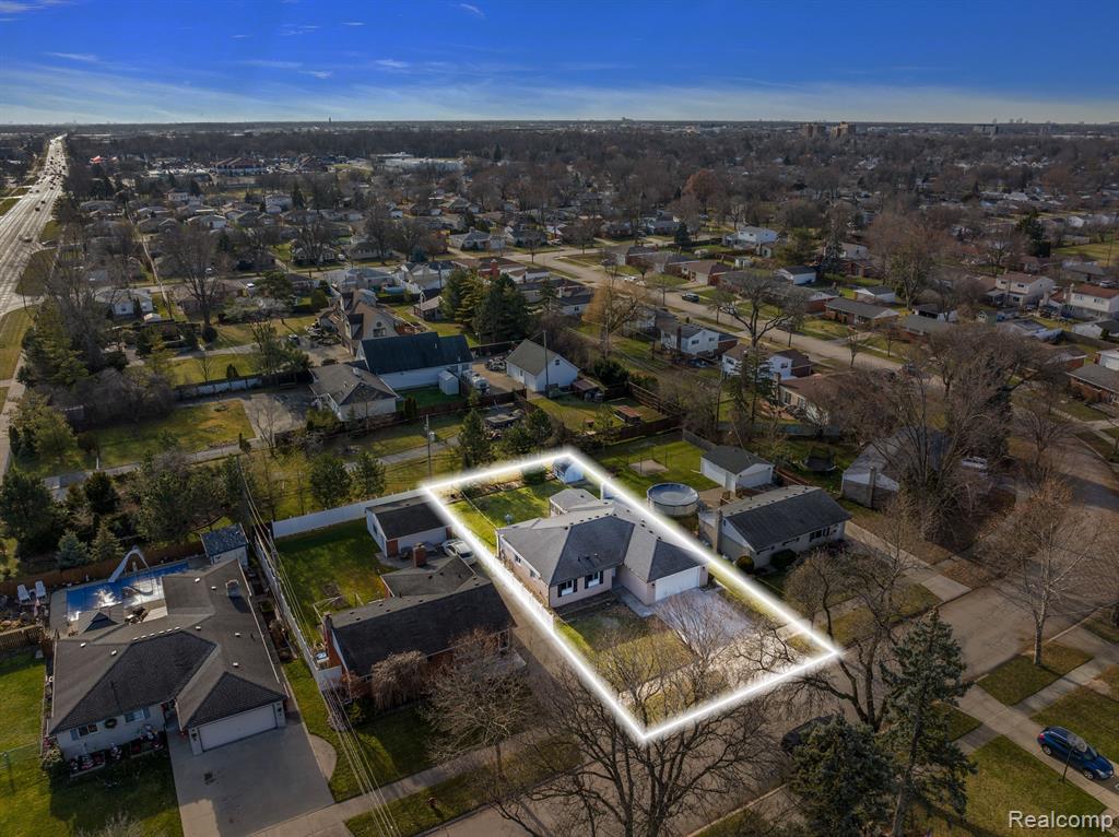 2170 Stratford Drive