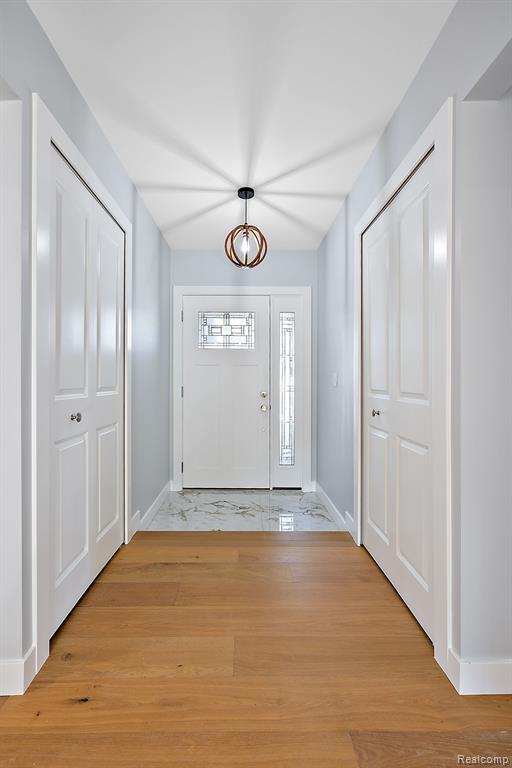 2170 Stratford Drive