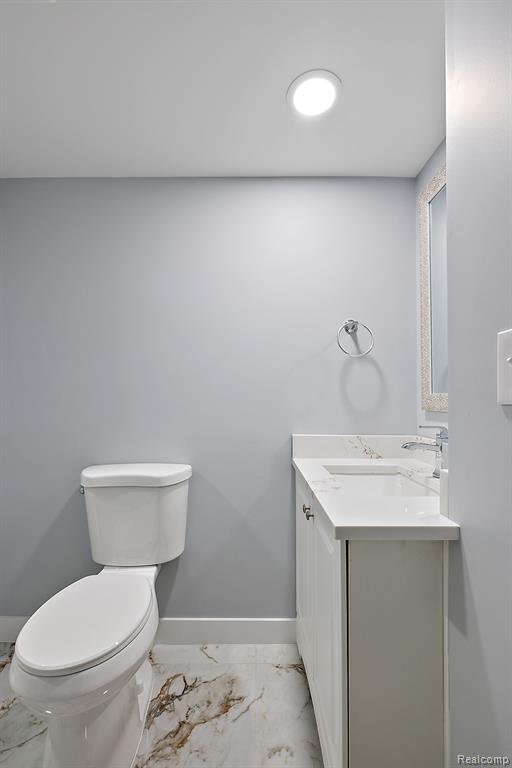 2170 Stratford Drive