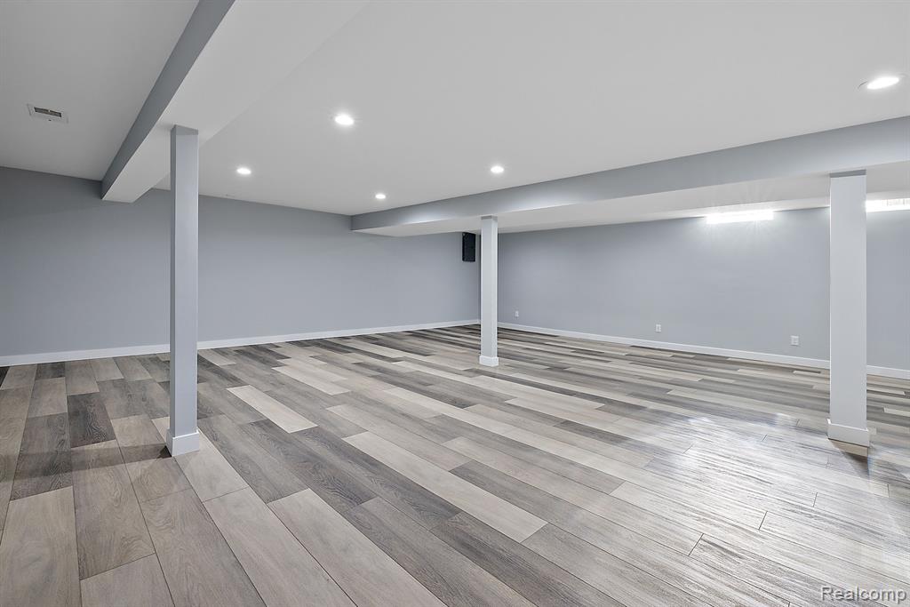 2170 Stratford Drive