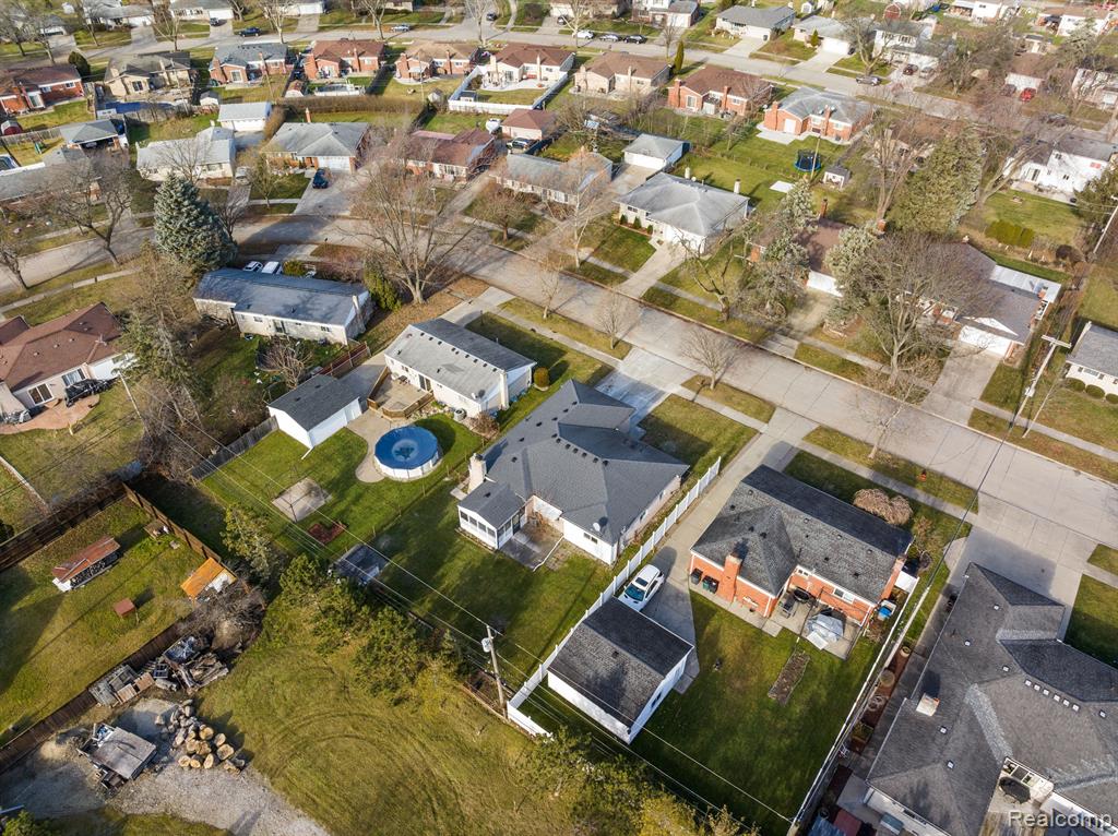 2170 Stratford Drive