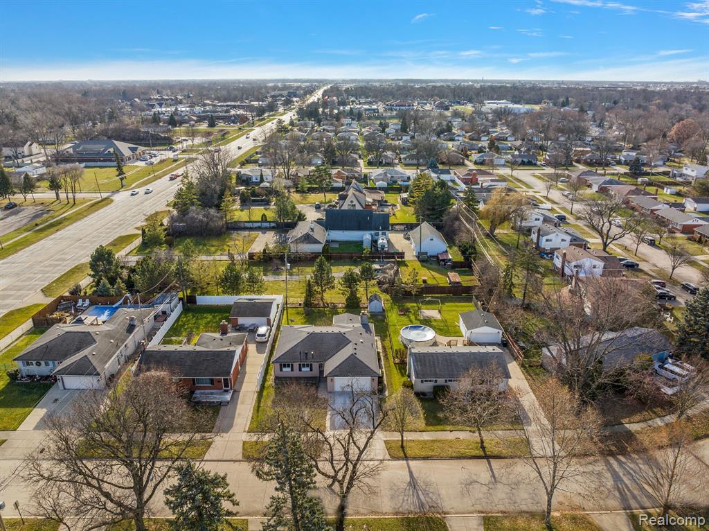 2170 Stratford Drive