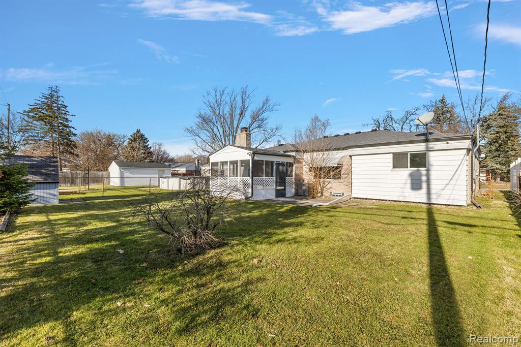 2170 Stratford Drive