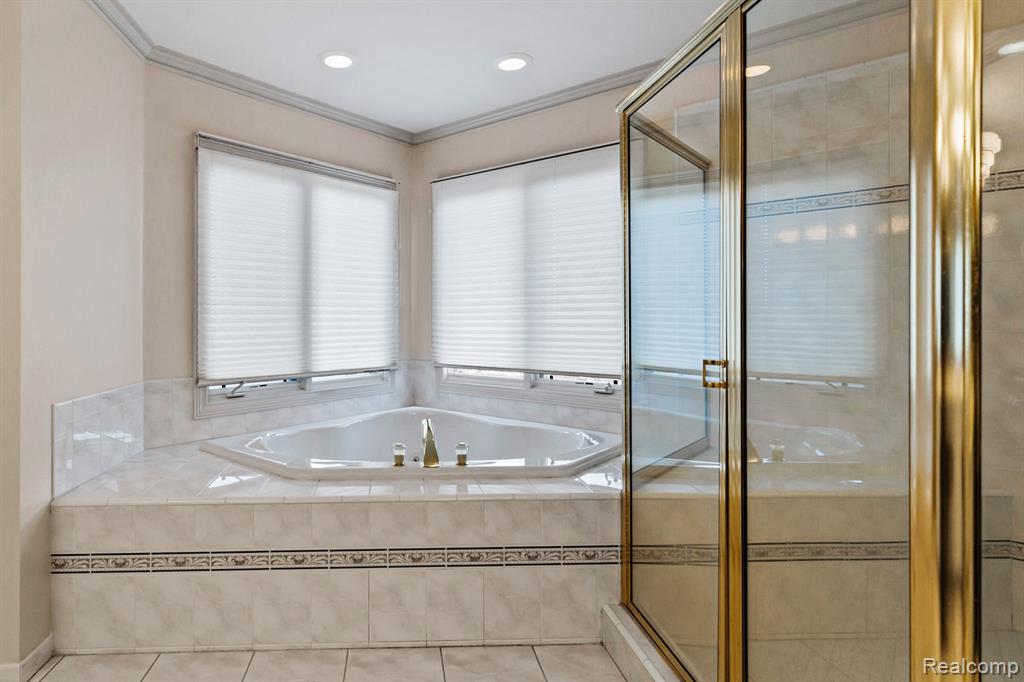 3890 Mountain Laurel Boulevard