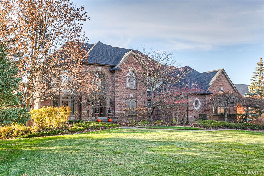 3890 Mountain Laurel Boulevard