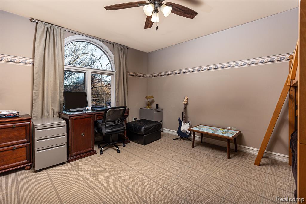 3890 Mountain Laurel Boulevard