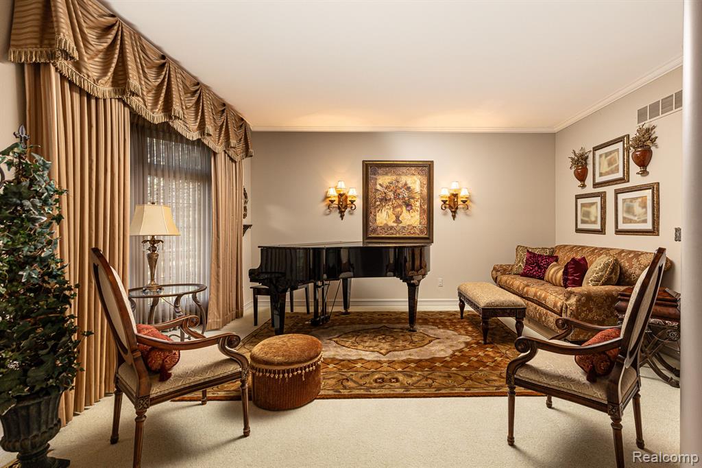 3890 Mountain Laurel Boulevard