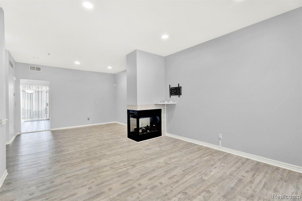 42849 Richmond Drive