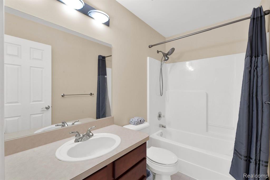 42849 Richmond Drive