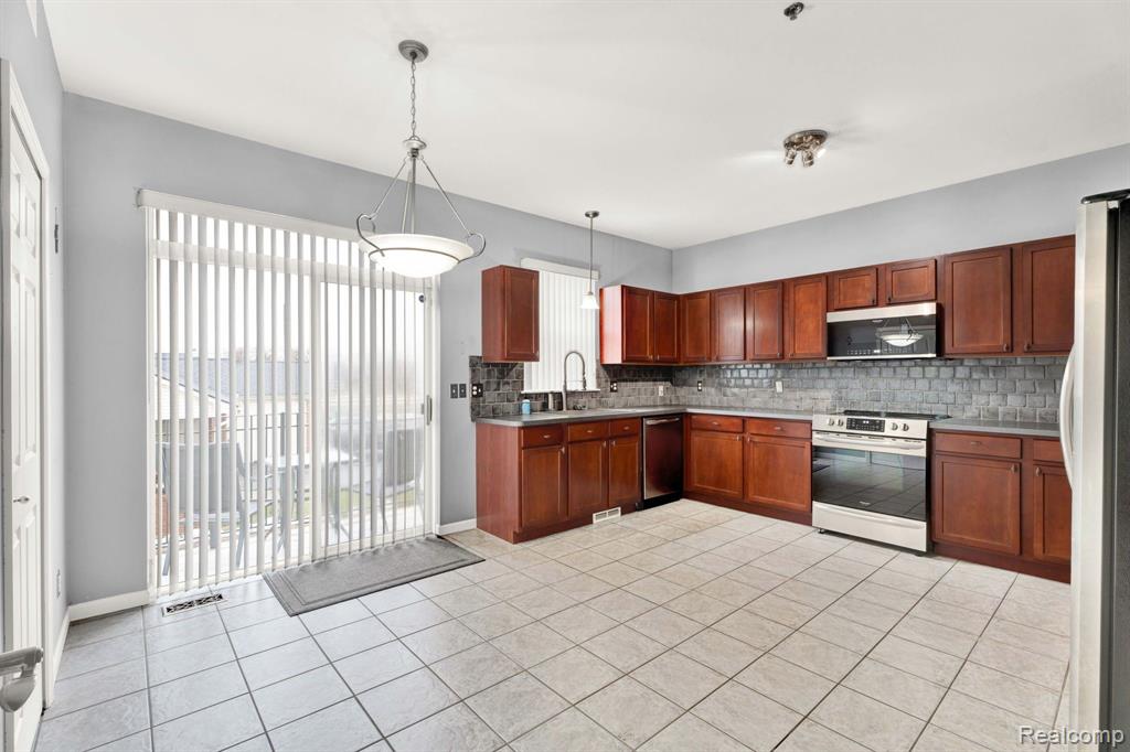 42849 Richmond Drive