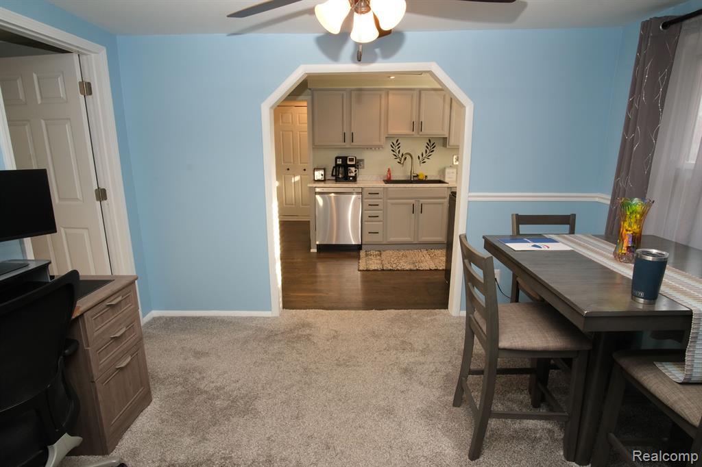 451 W Garfield Avenue