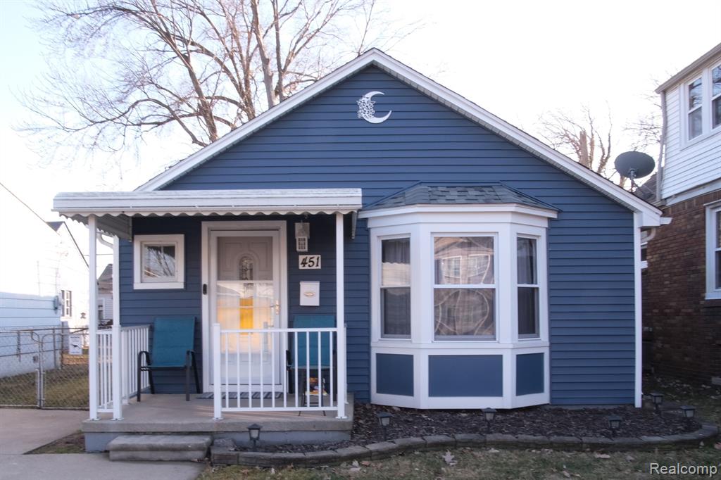 451 W Garfield Avenue