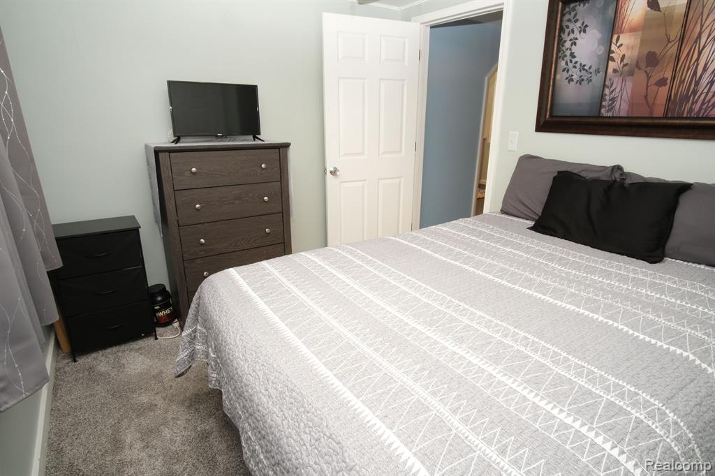 451 W Garfield Avenue