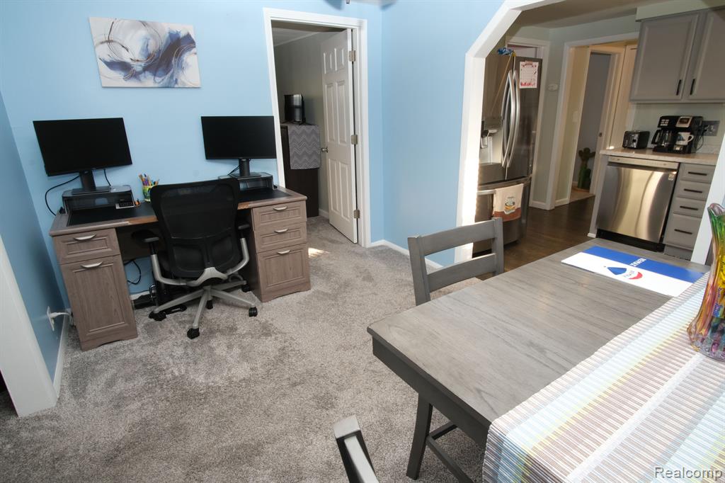 451 W Garfield Avenue