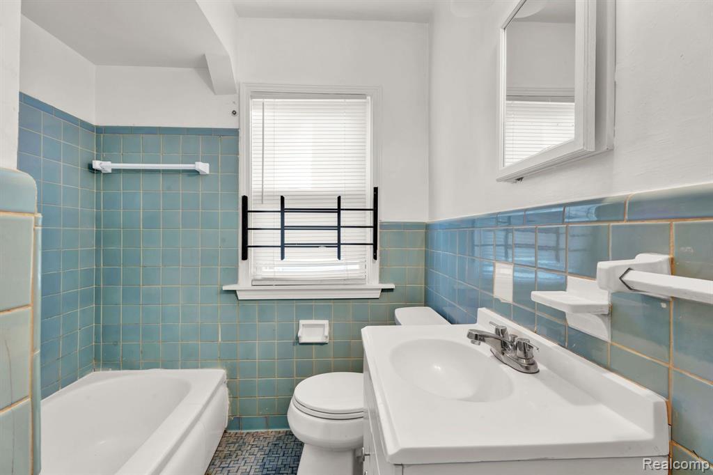 20084 Archdale Street