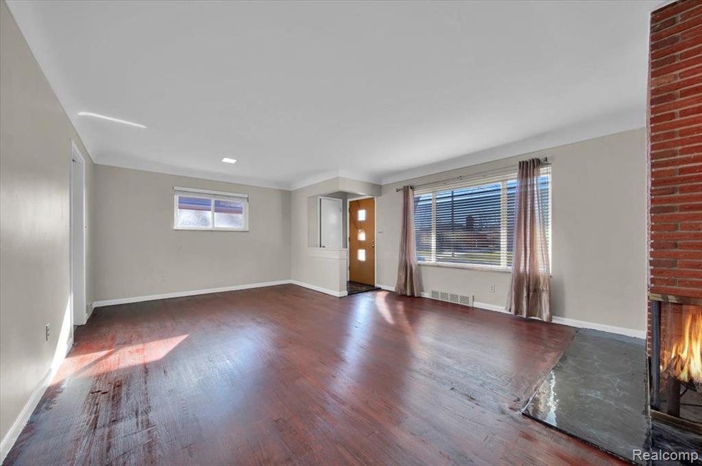 19907 Edmunton Street