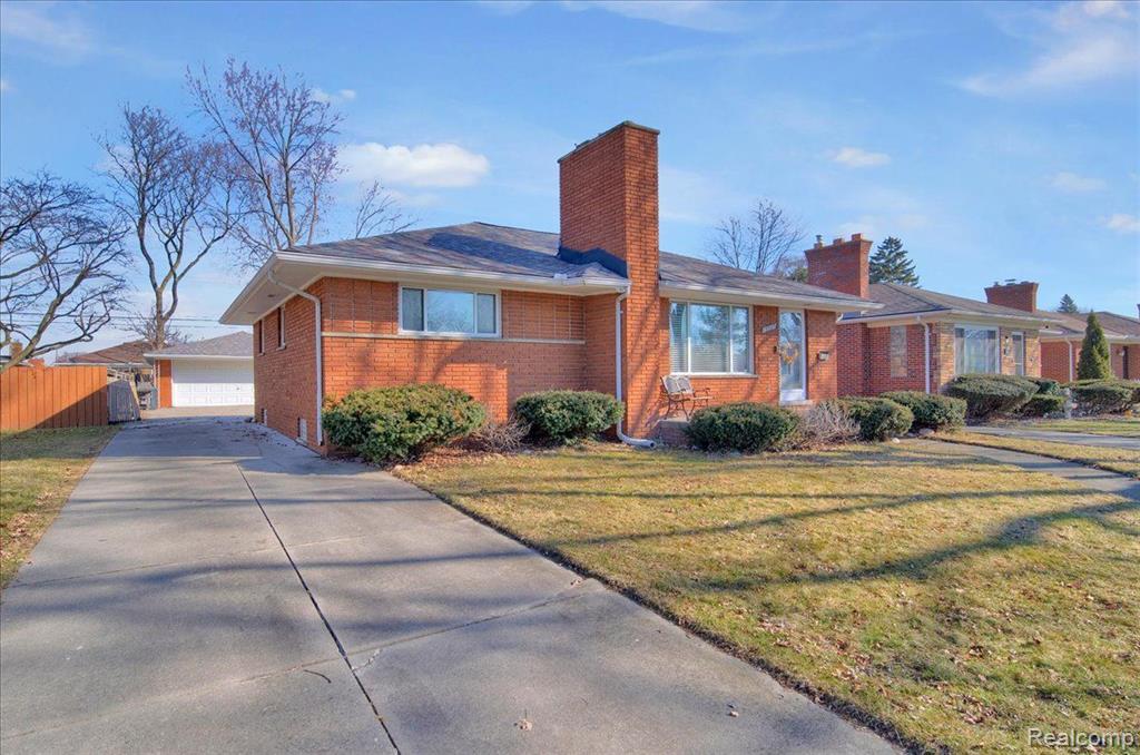 19907 Edmunton Street