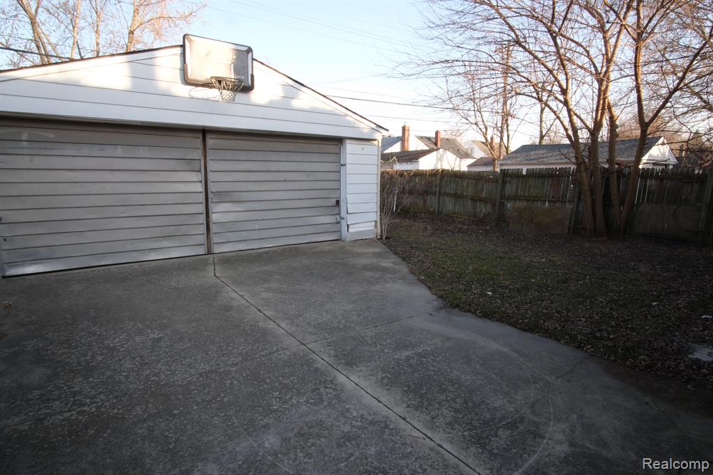 23424 Couzens Avenue