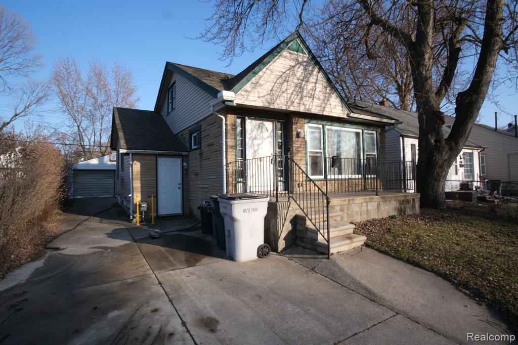 23424 Couzens Avenue