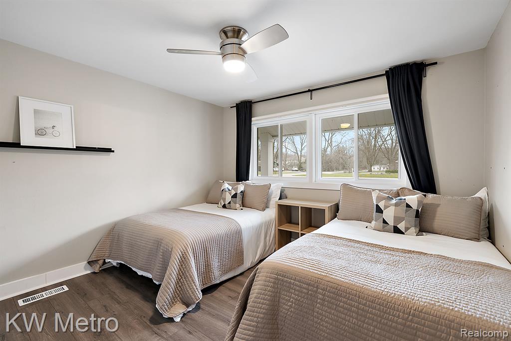 3393 Paddington Drive