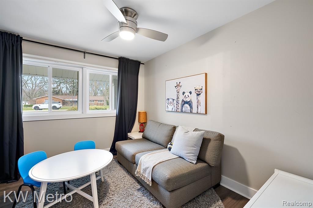 3393 Paddington Drive