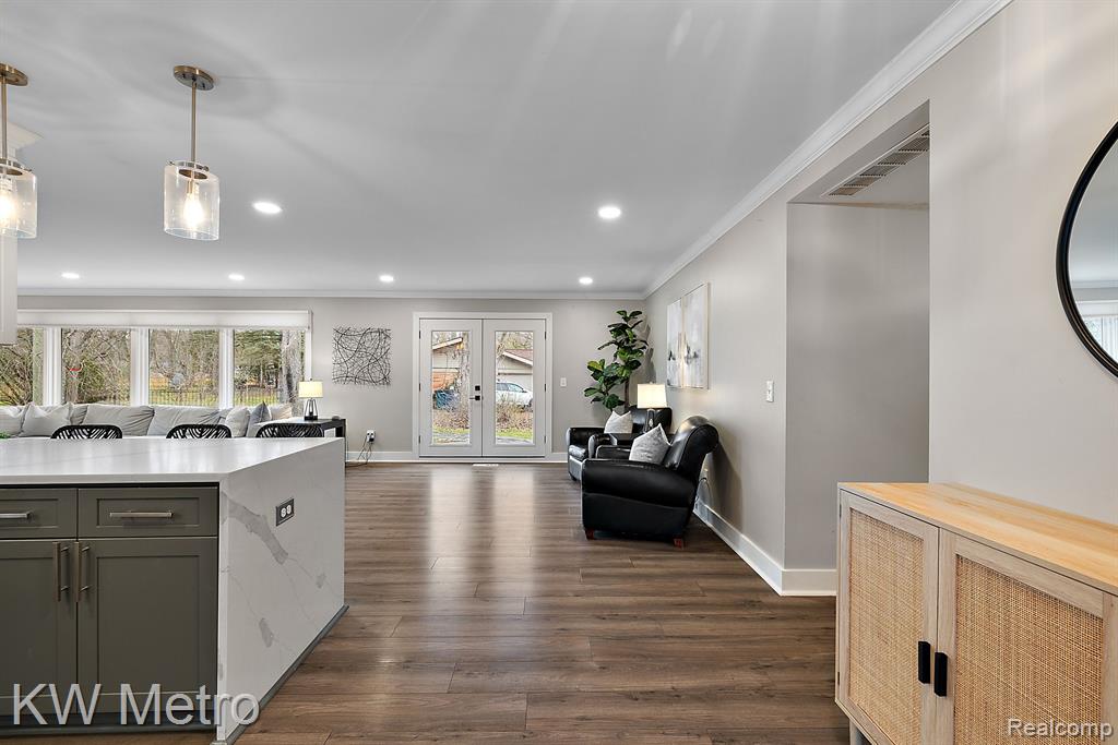 3393 Paddington Drive