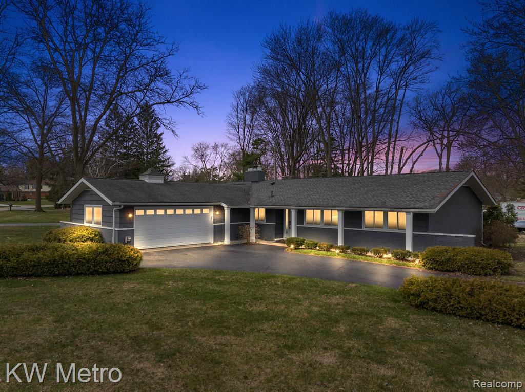 3393 Paddington Drive