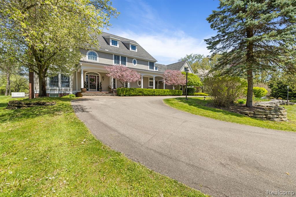920 Pine Needle Trail