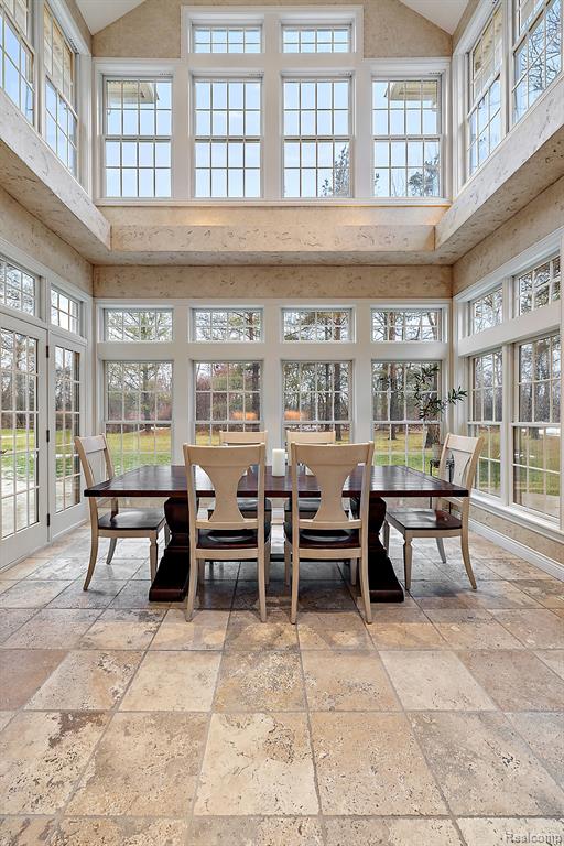 920 Pine Needle Trail