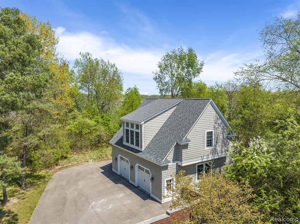 920 Pine Needle Trail