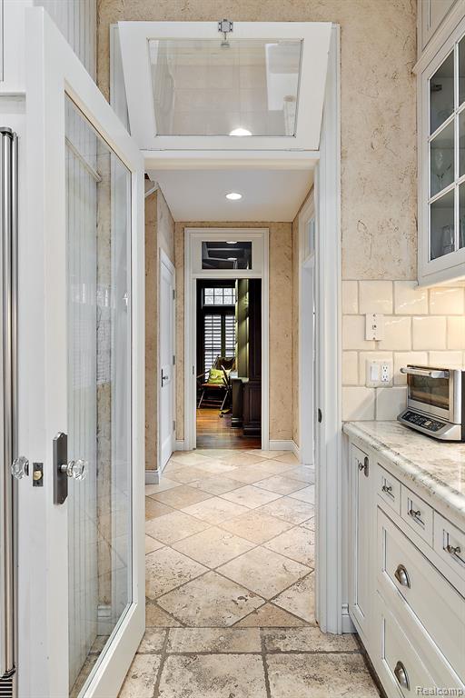 920 Pine Needle Trail