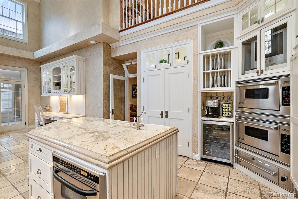 920 Pine Needle Trail