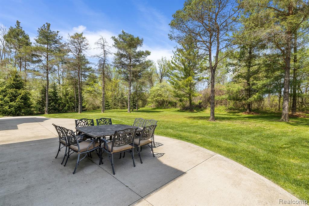920 Pine Needle Trail
