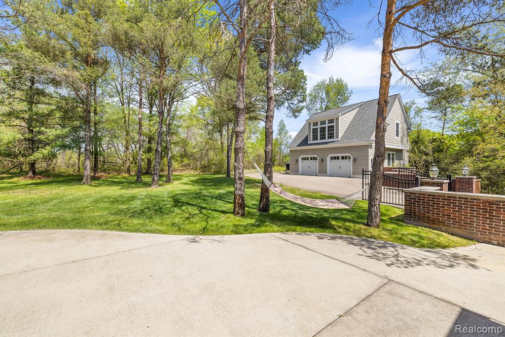 920 Pine Needle Trail