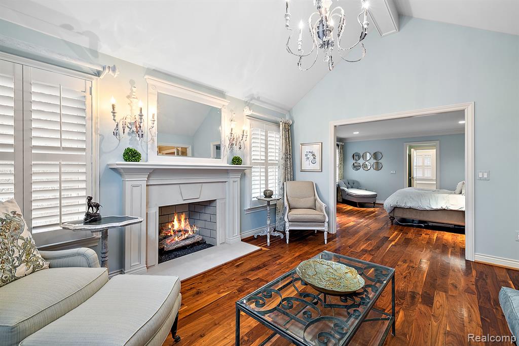 920 Pine Needle Trail