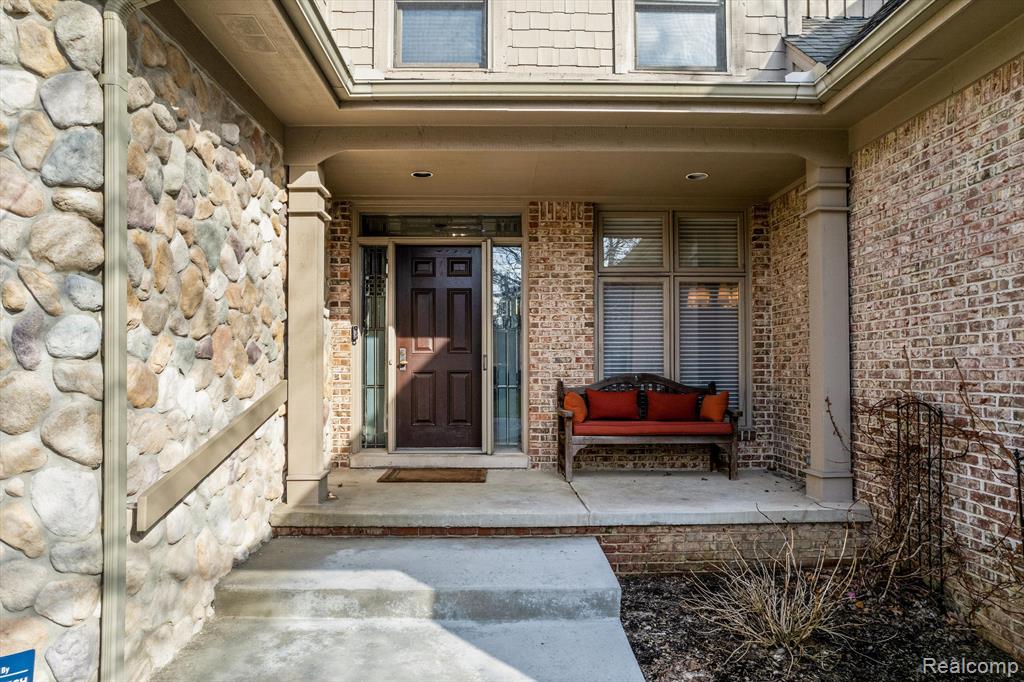 4746 Woodbine Circle