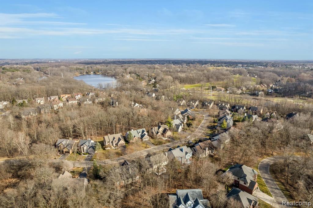 4746 Woodbine Circle